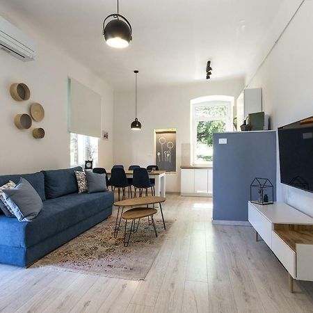 *** Lounge Terrace Apartment With The Harbour View / City Centre *** Pula Buitenkant foto